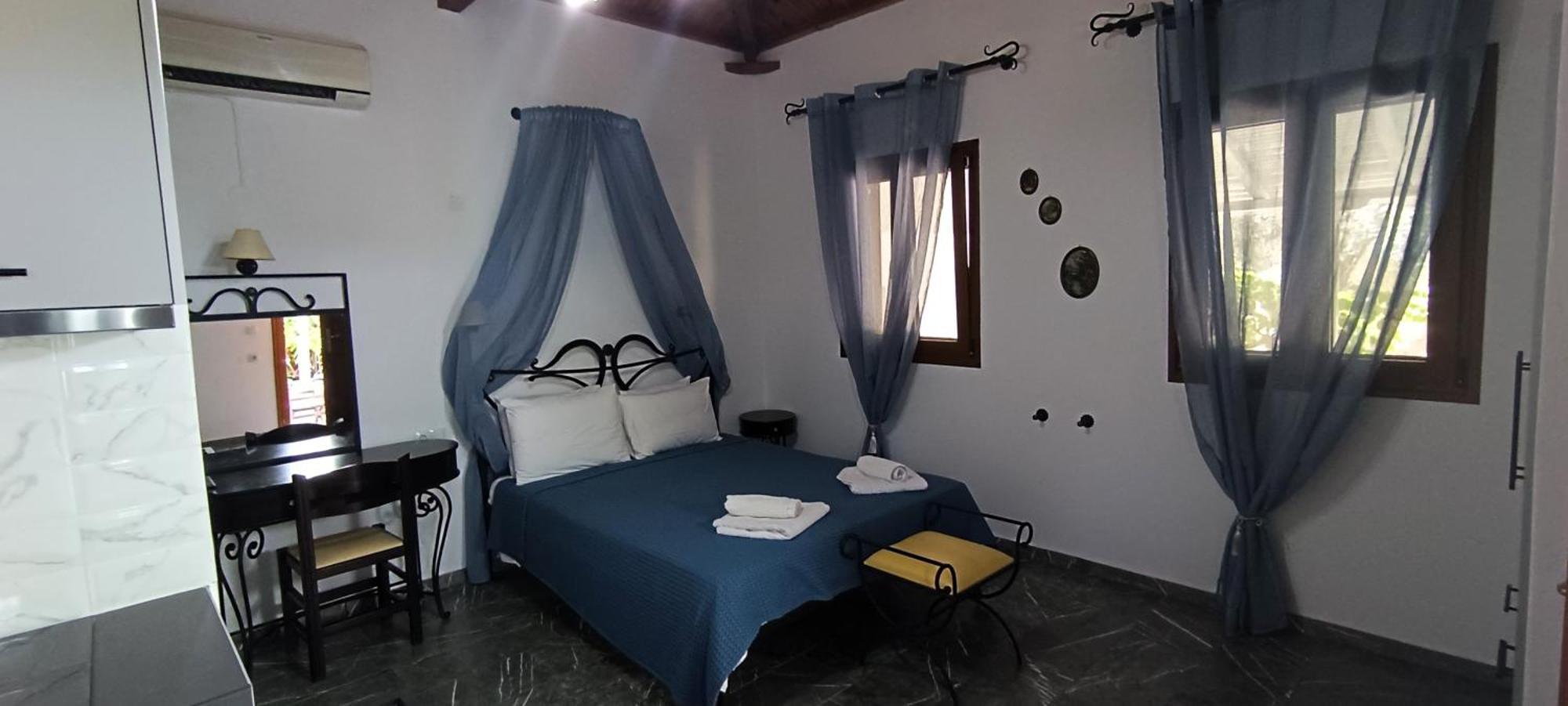 Artemis Bungalows Stafylos Exterior photo