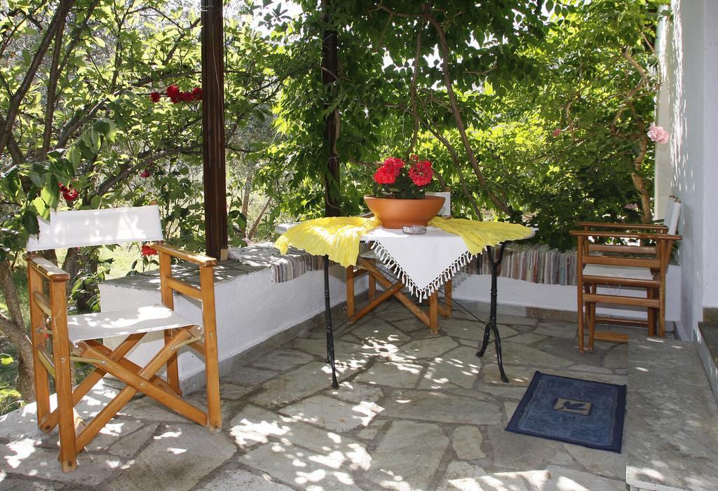 Artemis Bungalows Stafylos Exterior photo
