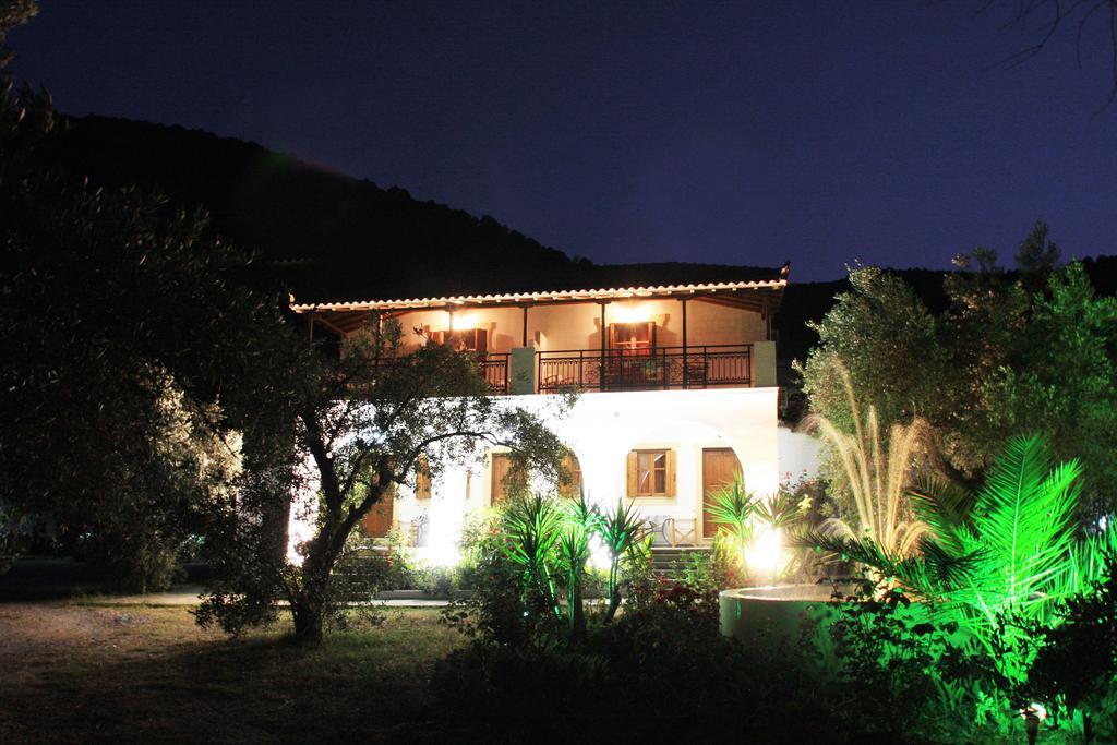 Artemis Bungalows Stafylos Exterior photo