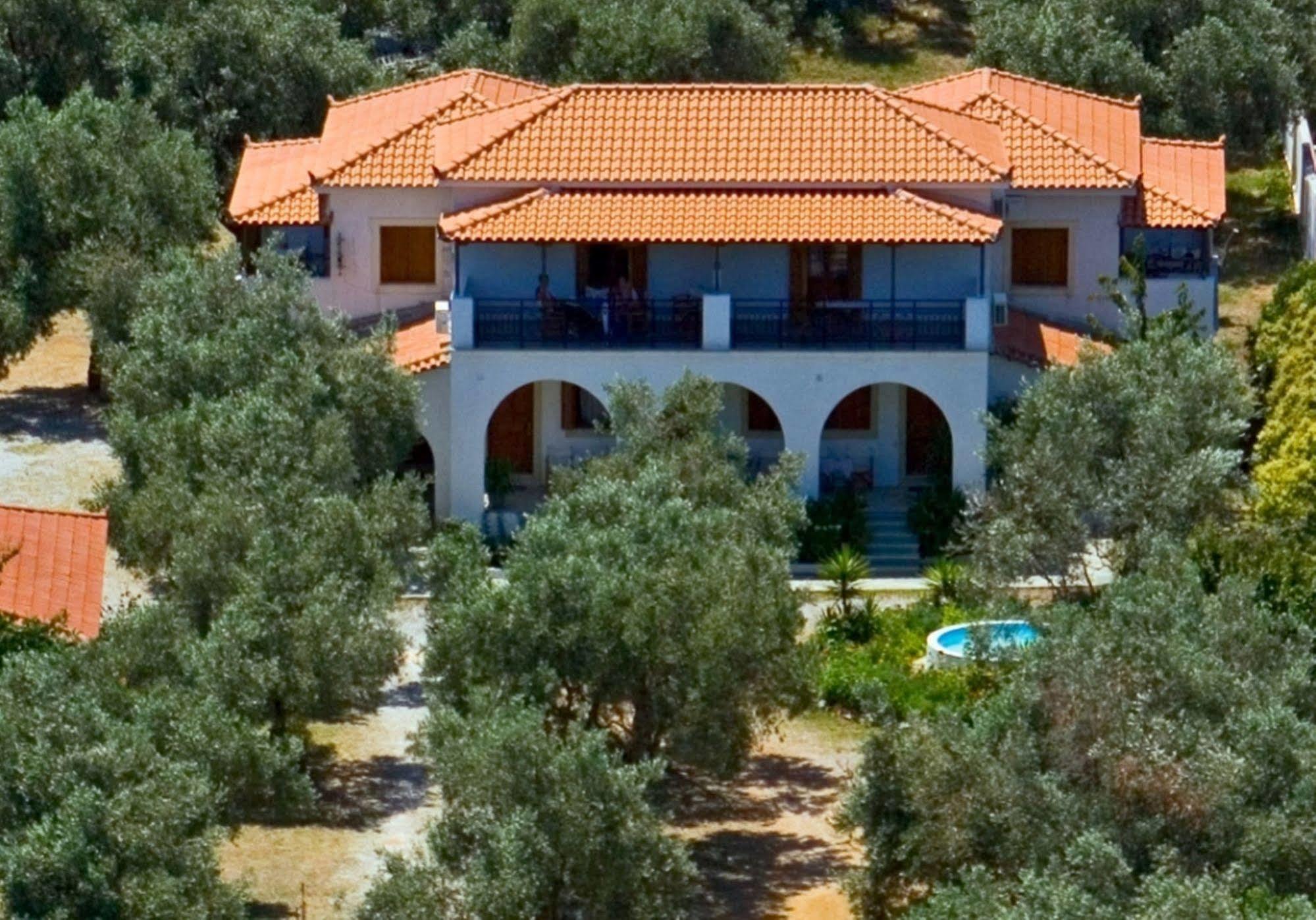 Artemis Bungalows Stafylos Exterior photo