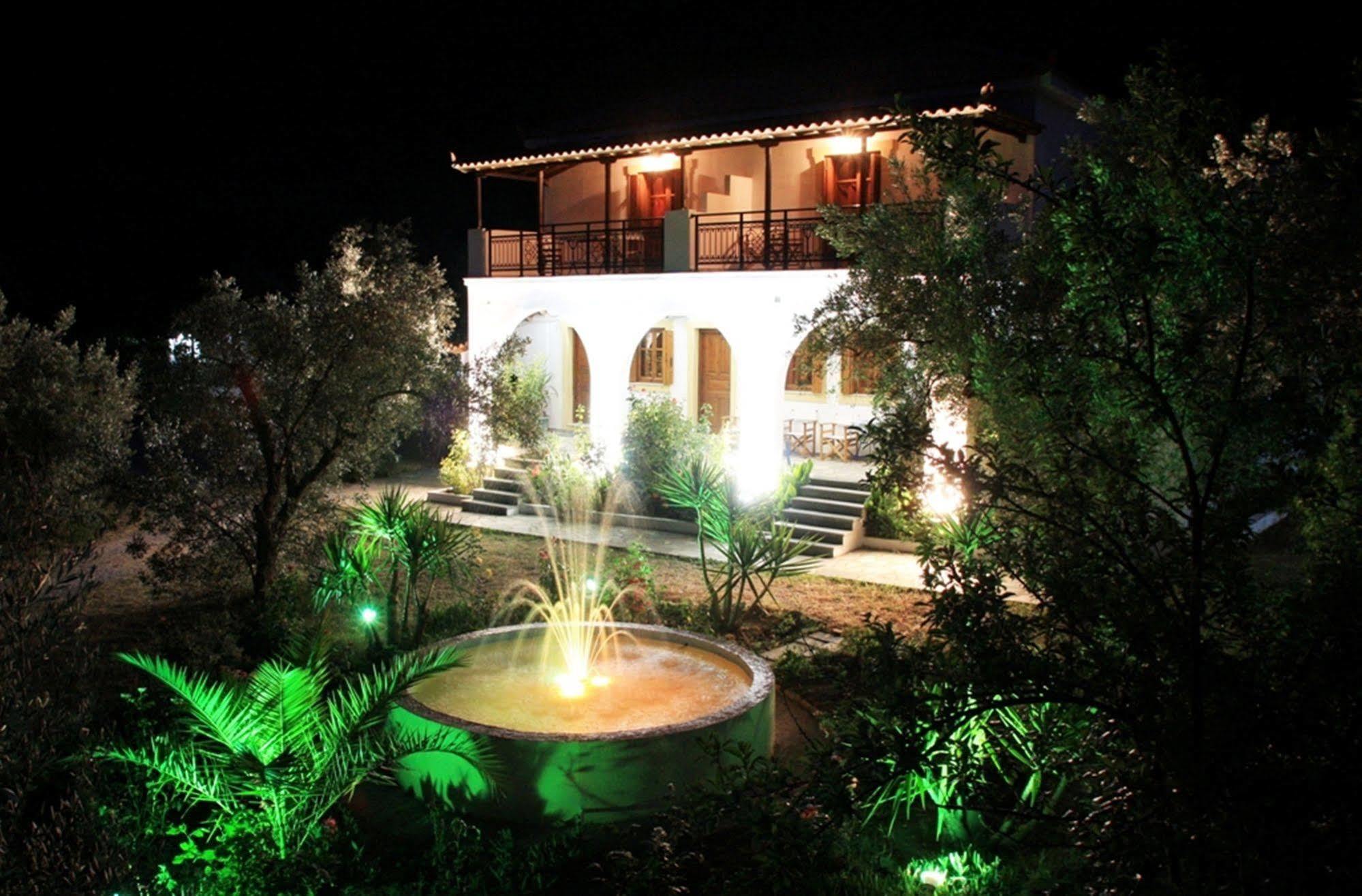 Artemis Bungalows Stafylos Exterior photo
