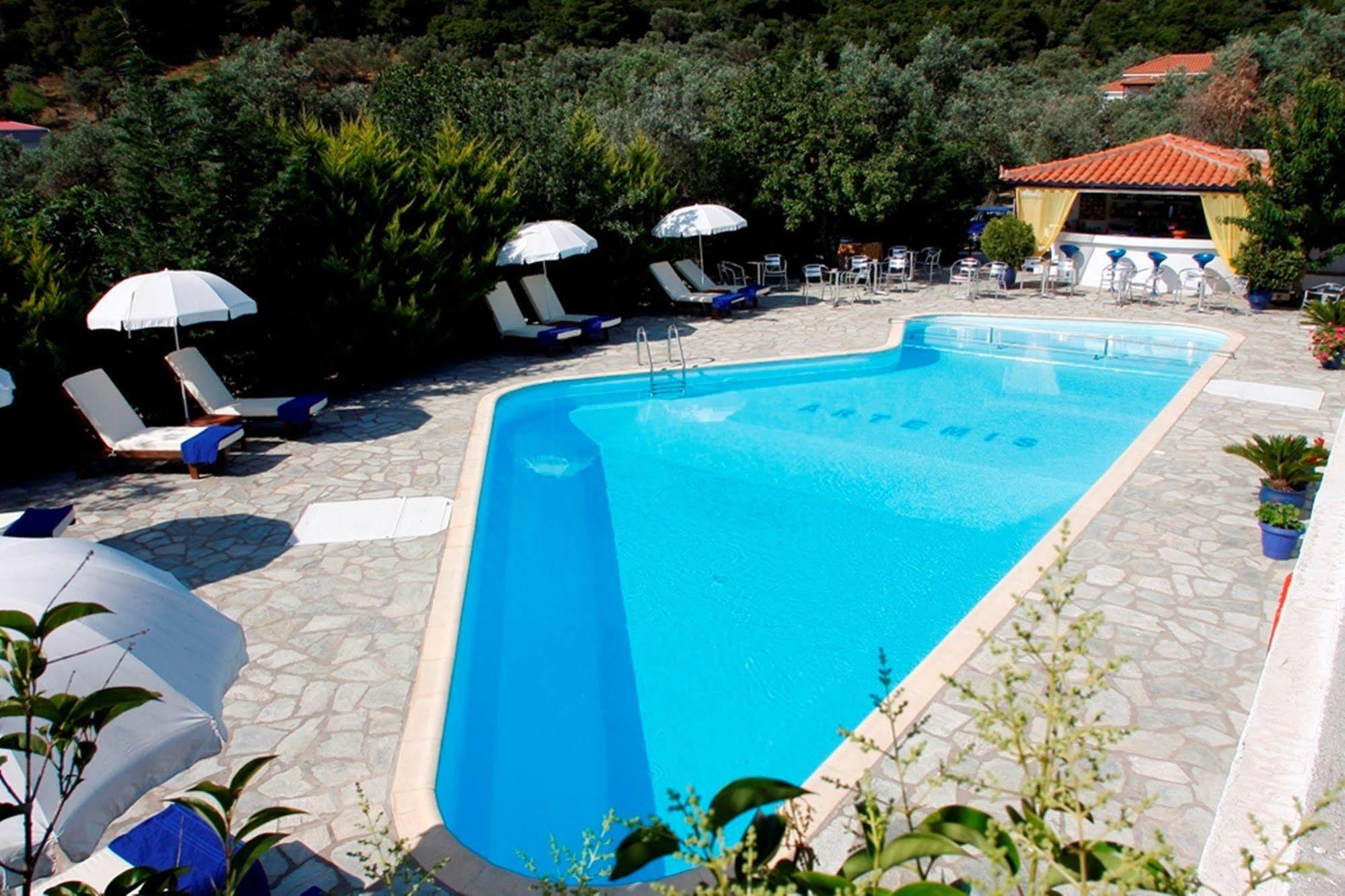Artemis Bungalows Stafylos Exterior photo
